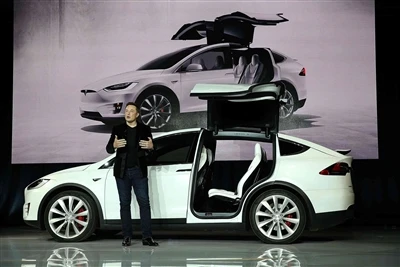 Tesla răspunde oficial la modul Sentry