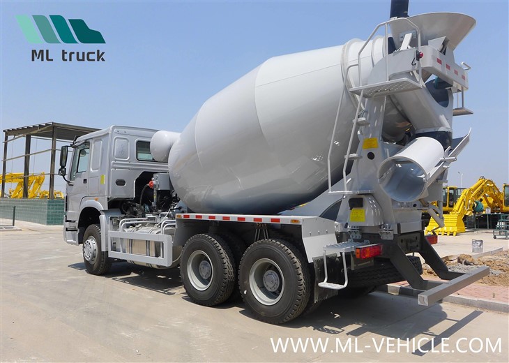 Sinotruck HOWO New 6m3 8m3 10m3 12m3 14m3 16m3 18m3 Cargo Heavy Construction Tank Cement Concrete Mixing Truck