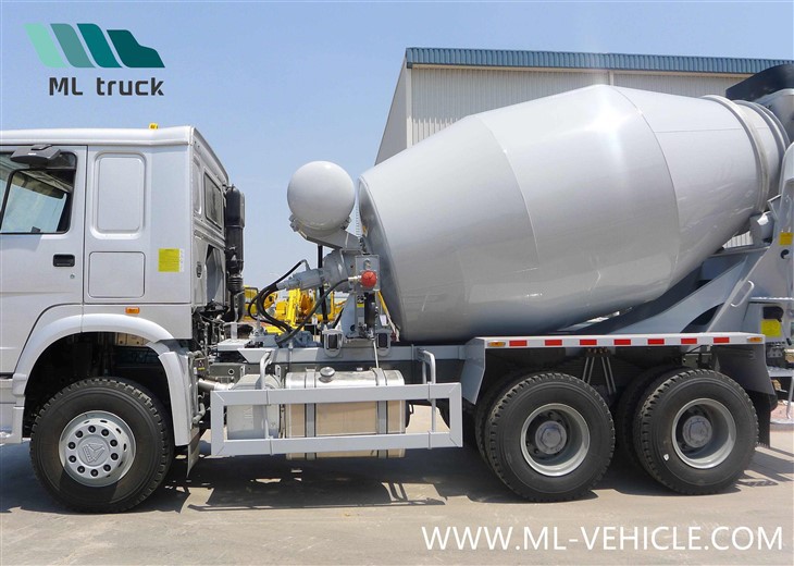 Sinotruck HOWO New 6m3 8m3 10m3 12m3 14m3 16m3 18m3 Cargo Heavy Construction Tank Cement Concrete Mixing Truck